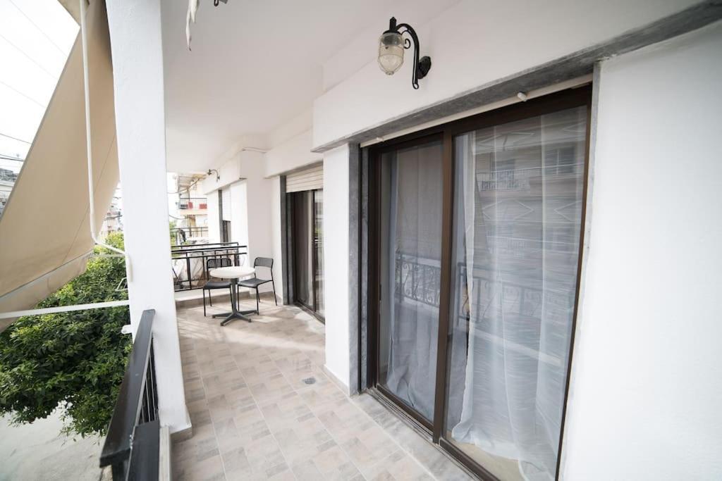 Markopoulosapartments Nea Moudania Exterior foto